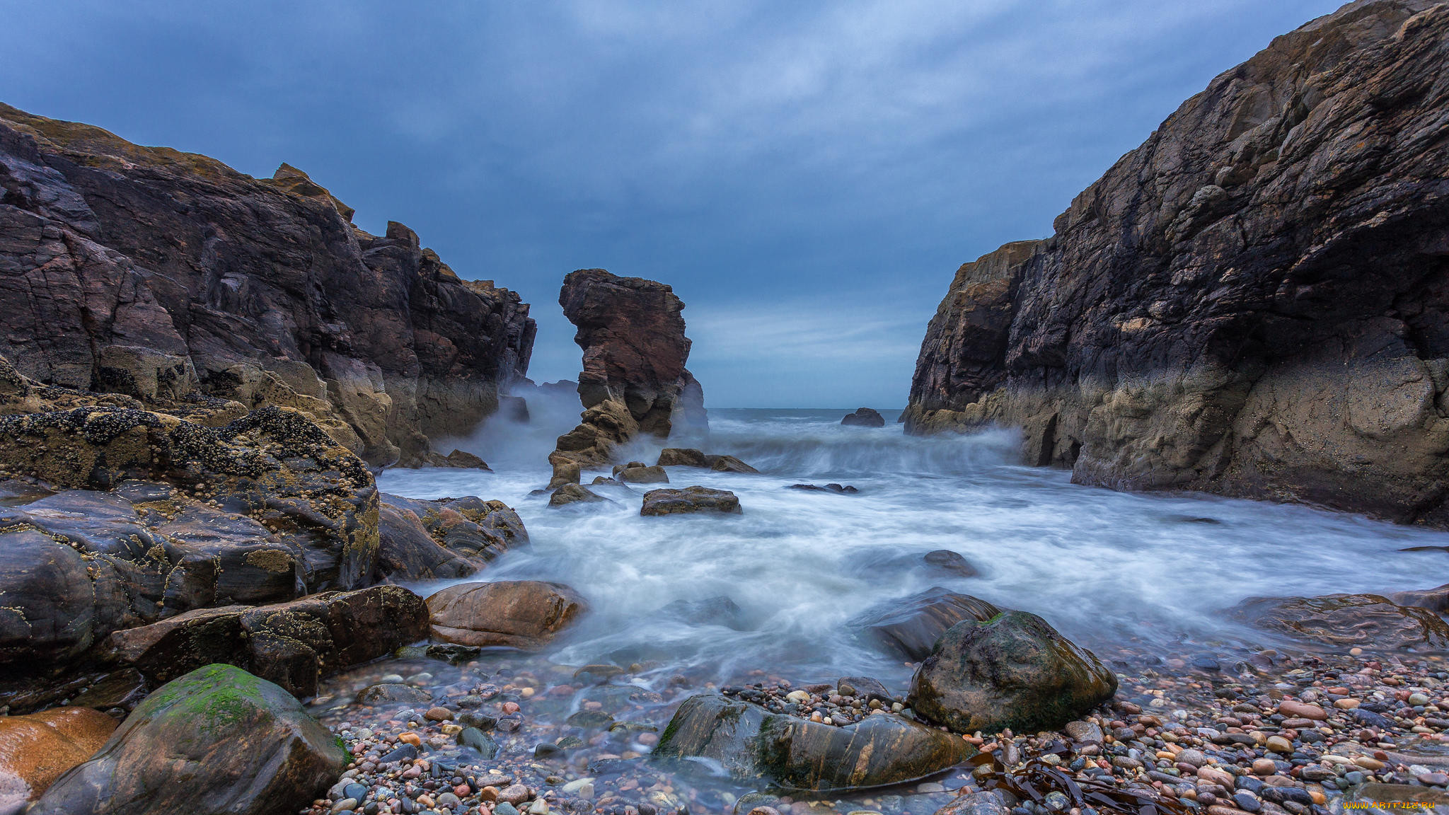 Шотландия море скалы